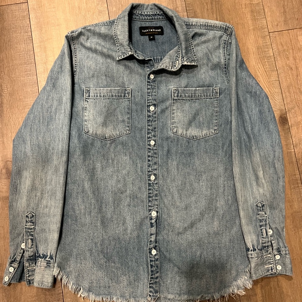 Lucky Brand Light Blue Denim Shirt Size Medium